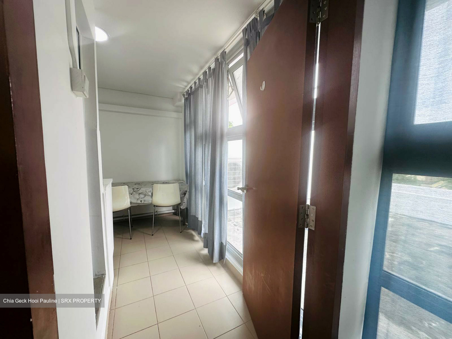 Changi Road (D14), Shop House #474311491